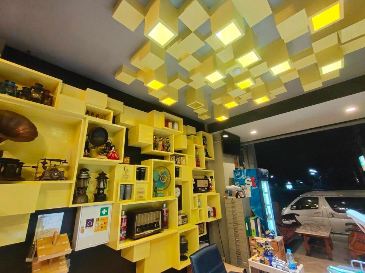 Qoo Hotel Buriram Extérieur photo
