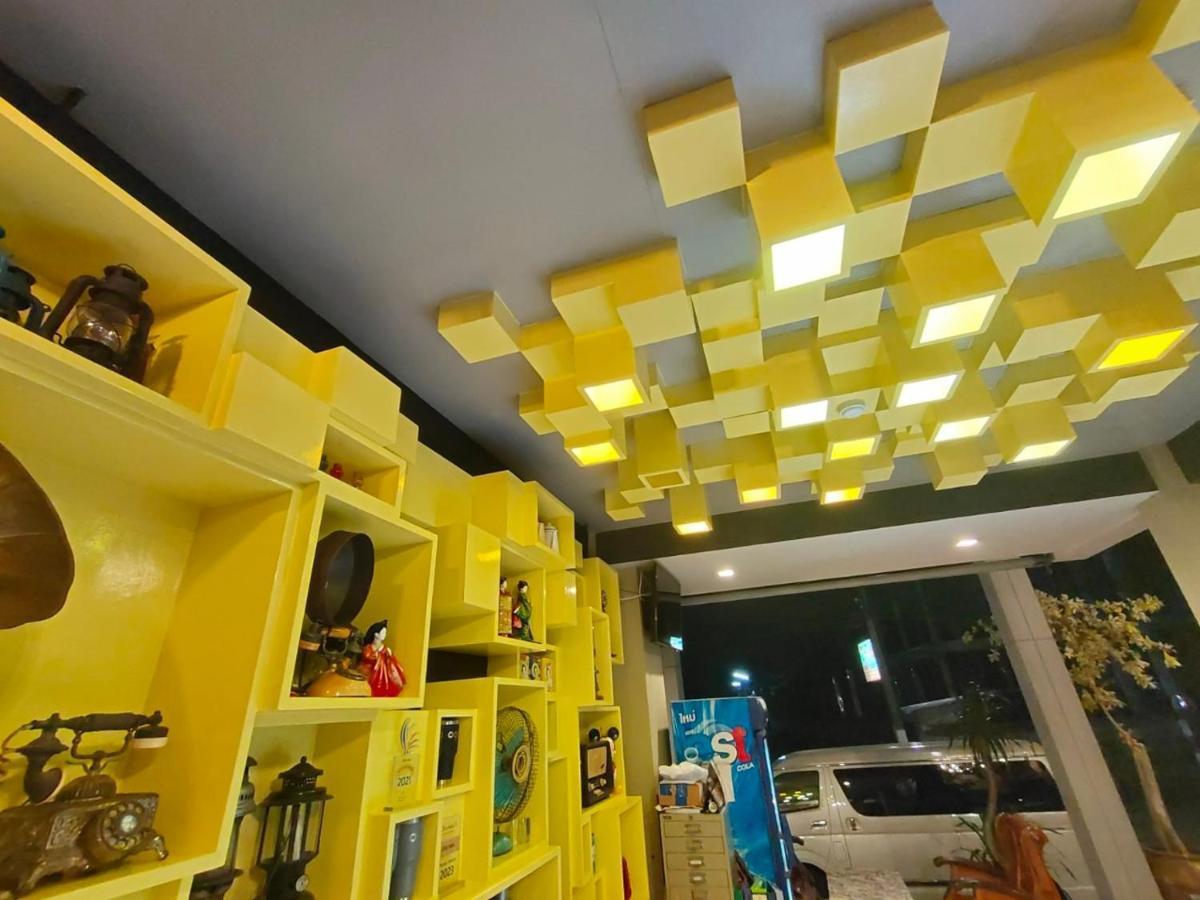 Qoo Hotel Buriram Extérieur photo