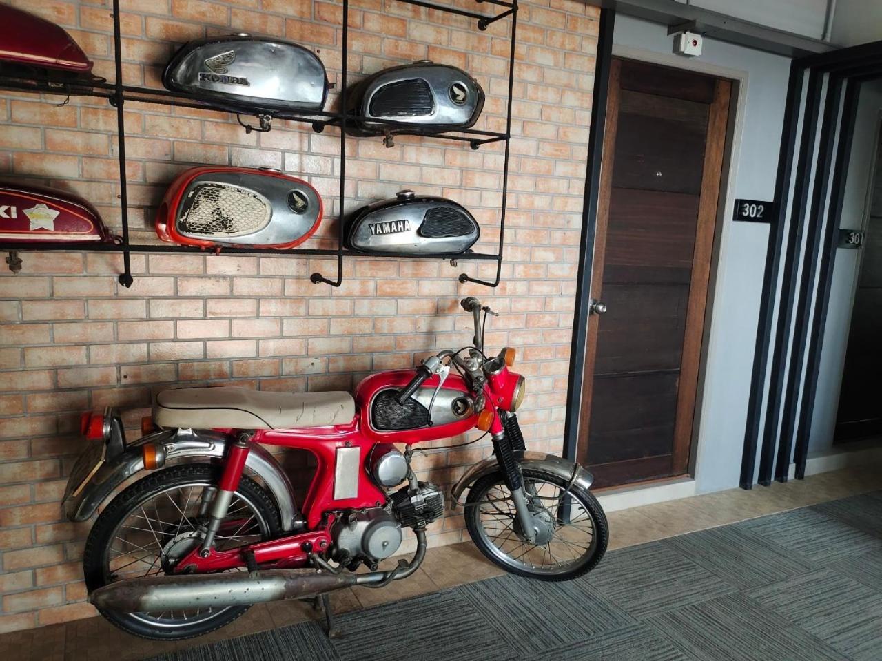 Qoo Hotel Buriram Extérieur photo