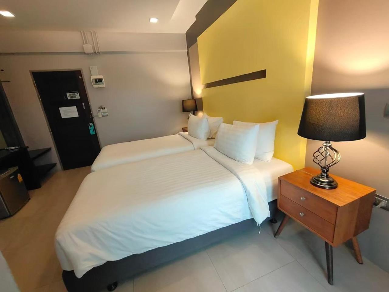 Qoo Hotel Buriram Extérieur photo
